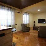 Center1 Villa