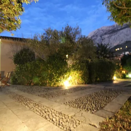 Villa Center1 Makarska